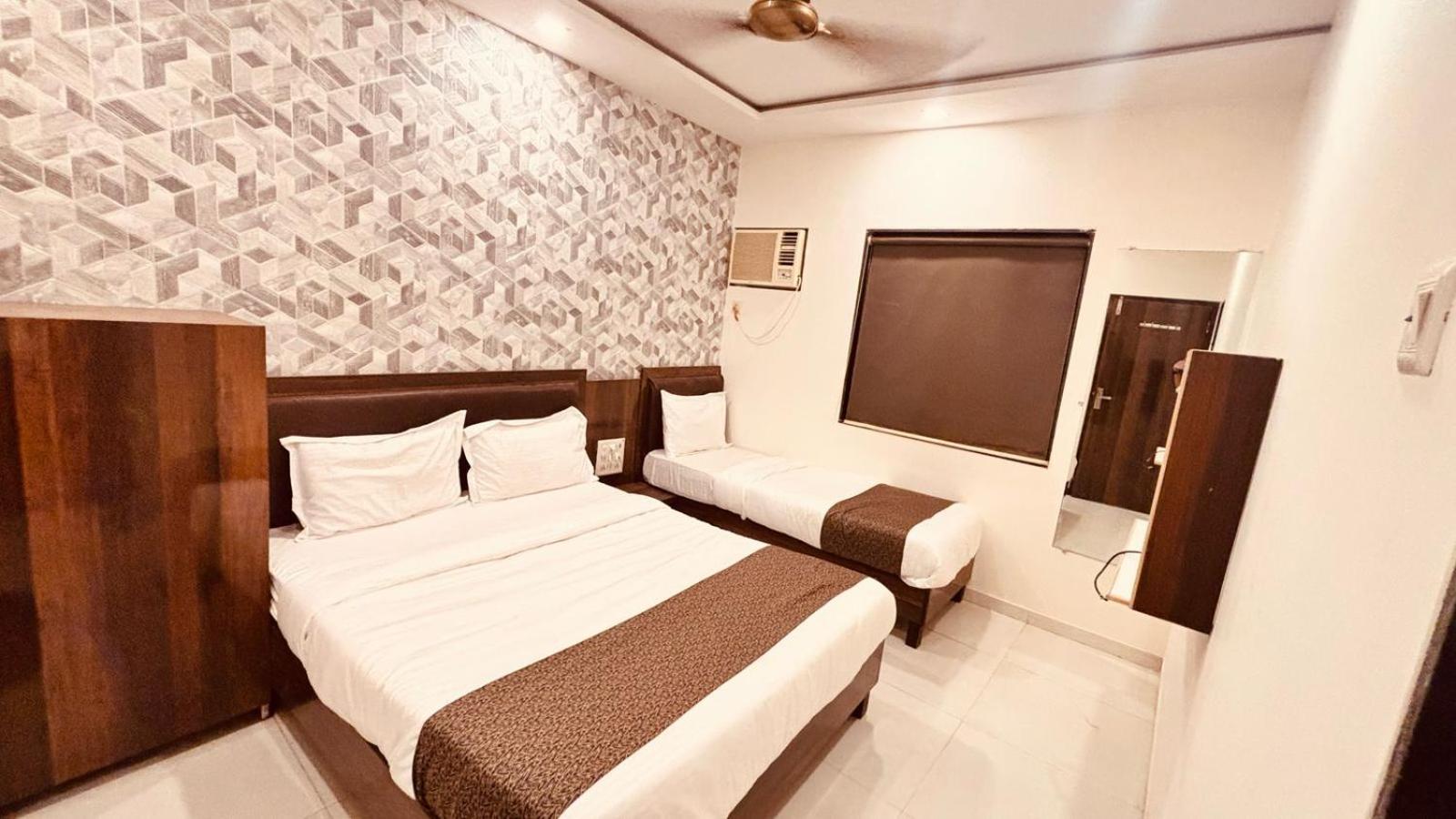 Hotel Garden Palace Mumbai Exterior photo